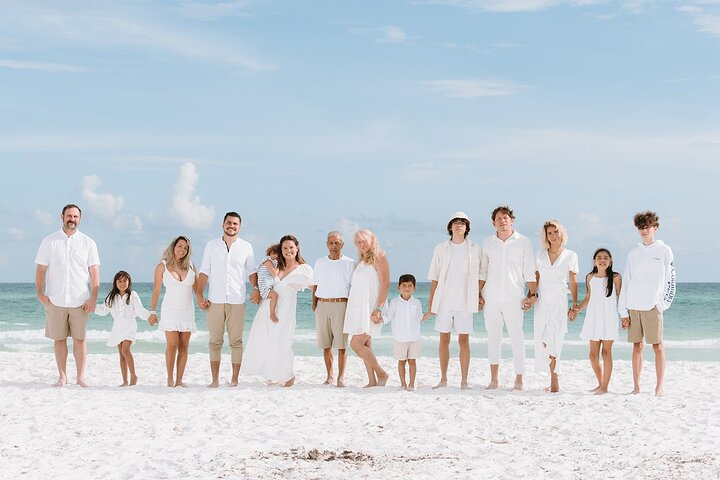 Private Vacation Photoshoot with Photographer in Destin - Photo 1 of 25